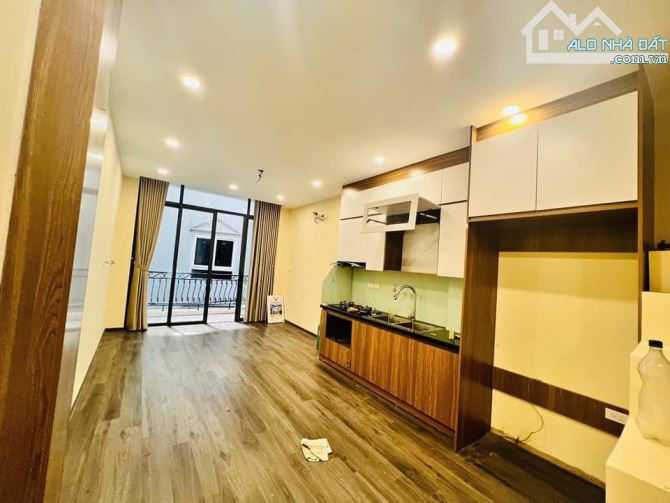 Mặt Phố Trần Cung 50m2 - 5 Tầng - 4 Ngủ - Kinh Doanh - Mặt Phố - 4