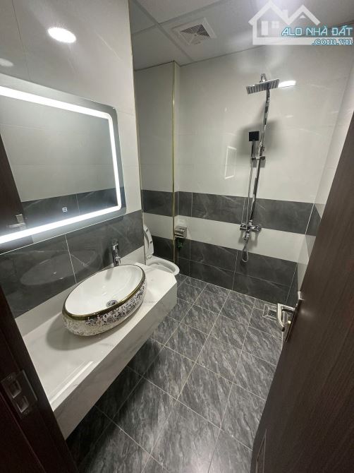 Bán nhà Hoàng Hoa Thám, Ba Đình. DT38m, 6 tầng, MT4m6 Giá 15 tỷ - 5