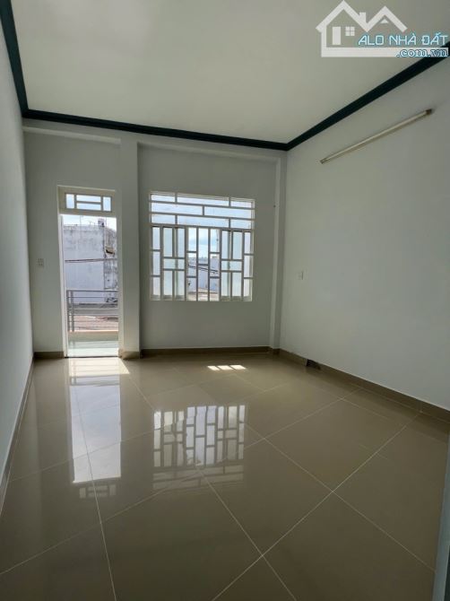 Lô góc 2 Mặt tiền P16 Q8, ngang 10m 3 tầng view sông thoáng, kd cực tốt, giá nhỉnh 6 tỷ TL - 5