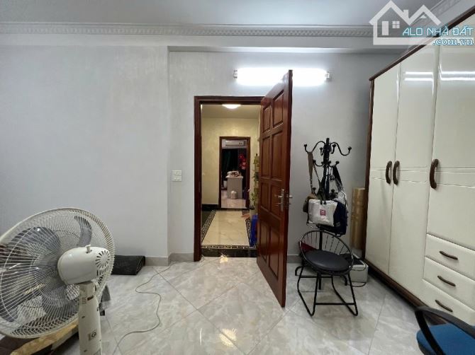 Bán nhà phố Dương Văn Bé - Hai Bà Trưng, phân lô, Ô TÔ, 70m2 x 5 tầng thang máy, 20 tỷ - 5