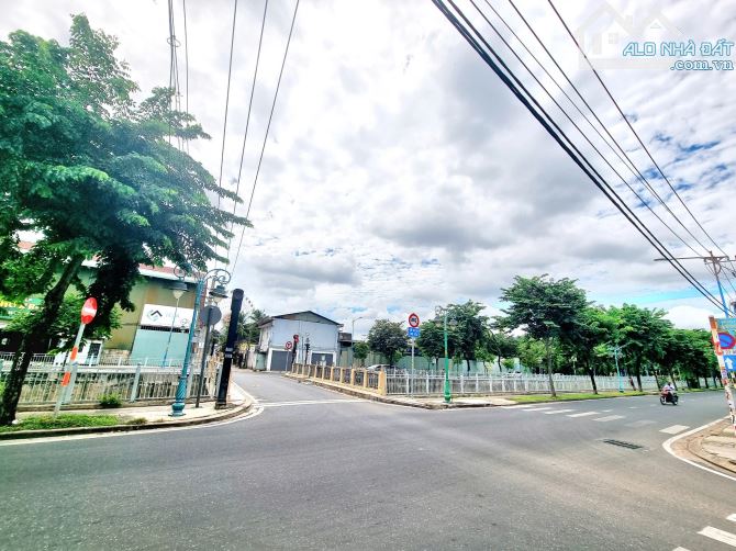 Bán nhà căn góc MT Kênh Tân Hóa Tân Phú 80x40m giá 220 tỷ TL (góc Nguyễn Trọng Quyền) - 5