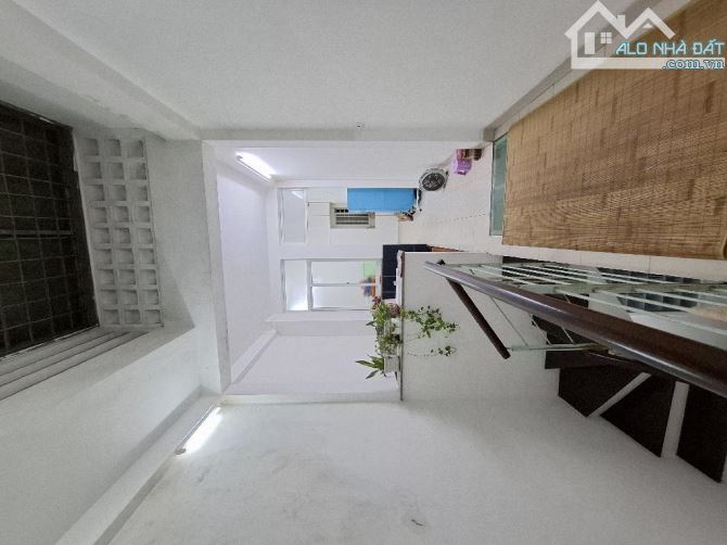 Siêu hiếm Hào Nam, ngõ rộng, ô tô gần, sân chơi trước cửa 350m2, 47m2, 4 ngủ, chào 9 tỷ 5 - 7