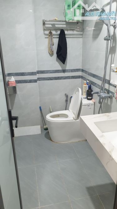 CC Bán Nhà Mặt Ngõ Nguyễn Chính 32m2 5 Tầng | 3 PN - 8