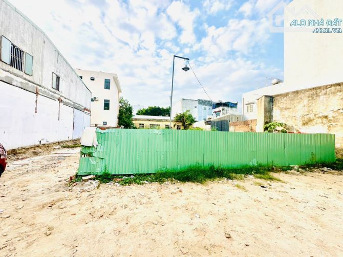 BÁN ĐẤT DT KHỦNG 505M2 MT 12M NỞ HẬU KẸP CỐNG THOÁNG MÁT CHÂU THỊ VĨNH TẾ CHỈ 3X TỶ TL
