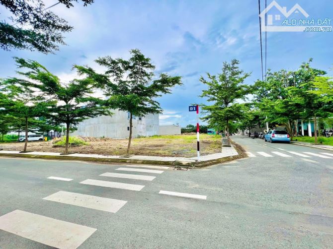 HÓT BÁN ĐẤT GẦN SÂN BAY BIÊN HÒA. CÓ SỔ SẴN GIÁ 1 TỶXX