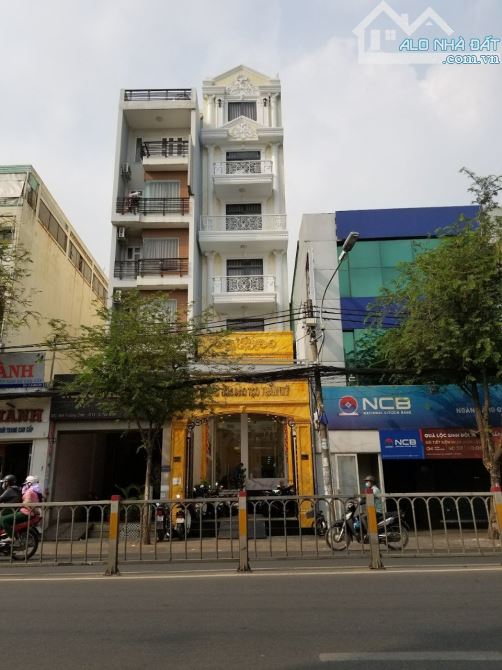 🏢 Bán Nhà Mặt Tiền Đường Trường Chinh, Phường 13, Quận Tân Bình