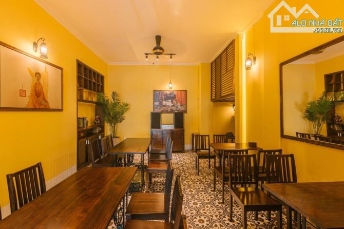 Cho thuê Biệt thự 16A Trần Doãn Khanh, Đa Kao, Quận 1. Nhà có sân vườn - 1