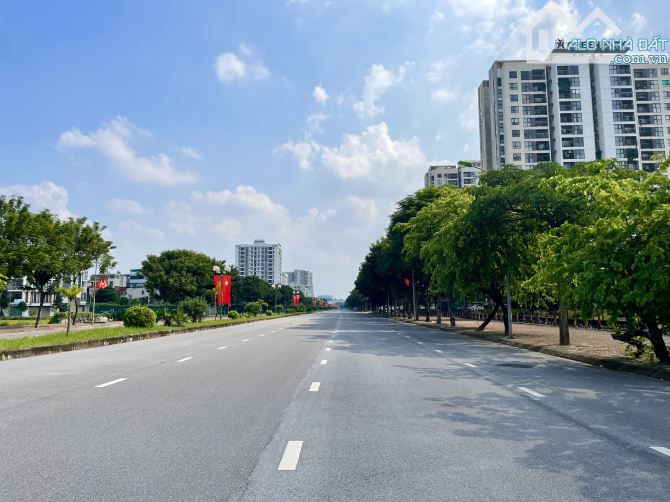 Bán gấp đất đấu giá TT5A,100m2 Giang Biên, đường 30m kinh doanh ngày đêm - 1