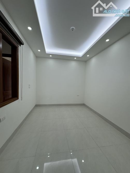 Bán nhà phố Vương  Thừa Vũ, Thanh Xuân 56m, 8 tầng, mt 4.3m. Giá: 18 tỷ - 1