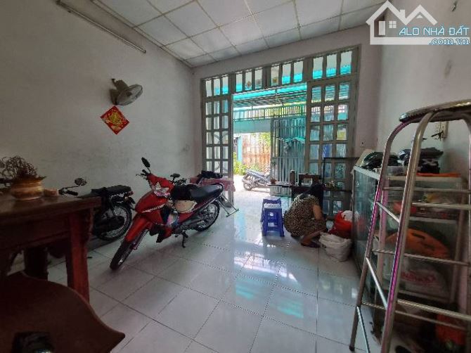 🏡 HẺM XE TẢI TRÁNH - NHÀ CẤP 4 - 76 M2 - KHU PHÂN LÔ - TIỆN XÂY MỚI - NHỈNH 4 TỶ. - 1