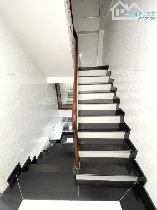 Bán nhà góc 3 MT Đăng Văn Bi Thủ Đức - 8x17m - 2 tầng - HĐT 75tr - giá chỉ 23 tỷ. - 2
