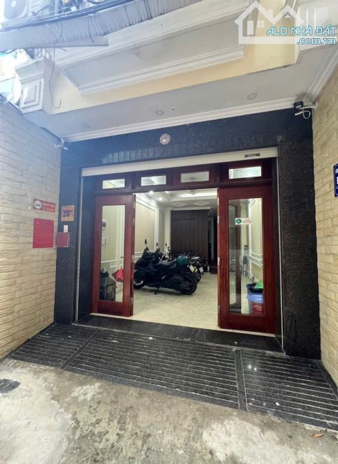 BÁN NHÀ PHỐ MAI DỊCH-CẦU GIẤY-THANG MÁY-ÔTÔ ĐỖ CỬA-GẦN PHỐ-FULL NỘI THẤT-DT65M-GIÁ 14.8 TỶ - 2