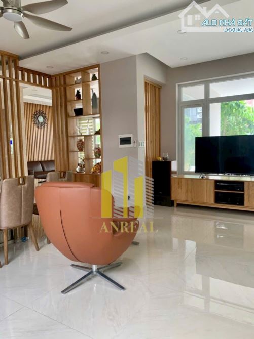 Villa Full Nội Thất - Hầm 3 Lầu Khu Sài Gòn MYSTERY Đảo Kim Cương Giá 60 triệu - 2