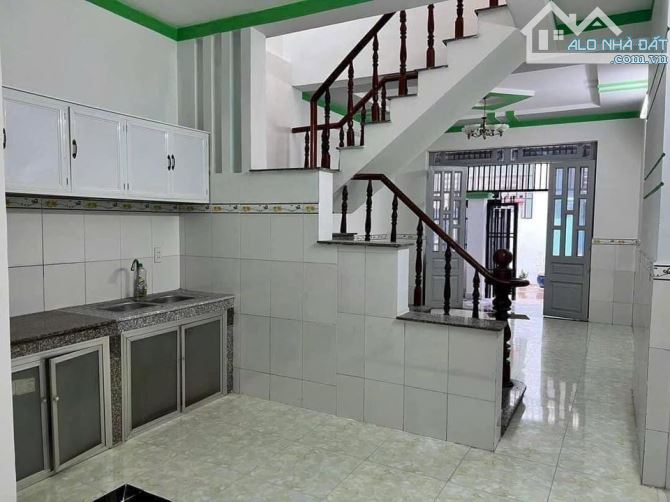 Bán gấp căn nhà 1 trệt 1 lầu (49m2) sổ hồng riêng ở đường Nguyễn Thị Ngâu giá 680tr - 2