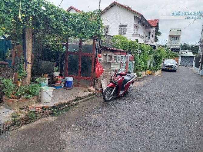 Bán đất sát Lã Xuân Oai Quận 9, Lô Góc 2 mặt tiền đường lớn, 200m² – Xây ngay biệt thự - 2