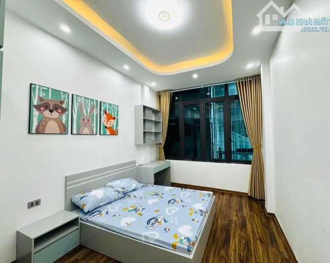 Chốt nhỉnh 5 tỷ nhà Phân Lô Thái Hà - Đống Đa - Dt: 20m²*4tầng kiên cố - 3