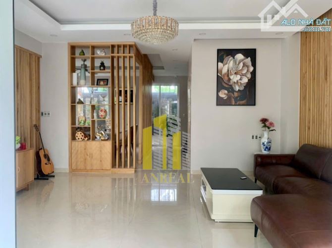 Villa Full Nội Thất - Hầm 3 Lầu Khu Sài Gòn MYSTERY Đảo Kim Cương Giá 60 triệu - 3