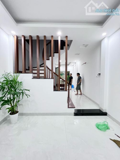 Bán Nhà Phân Lô Quân Đội - Lê Trọng Tấn, Thanh Xuân, 42m², 5 Tầng, 10.9 Tỷ - 3