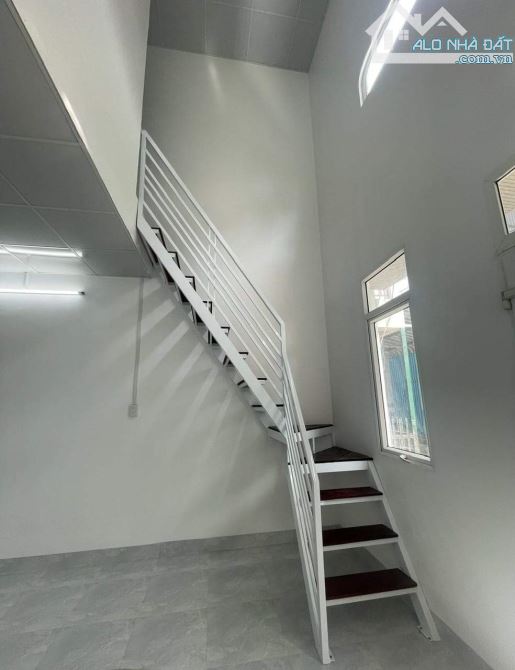 _ BÁN NHÀ MỚI HOÀN THIỆN.  DIỆN TÍCH: 4.5X8.5m  FULL THỔ CƯ   kết cấu nhà: 1 trệt 1 lững - 4