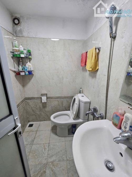 BÁN NHÀ BÙI XƯƠNG TRẠCH - NGÕ TO CÁCH PHỐ 20M - 39M x 4 TẦNG GIÁ 6,7 TỶ - 4