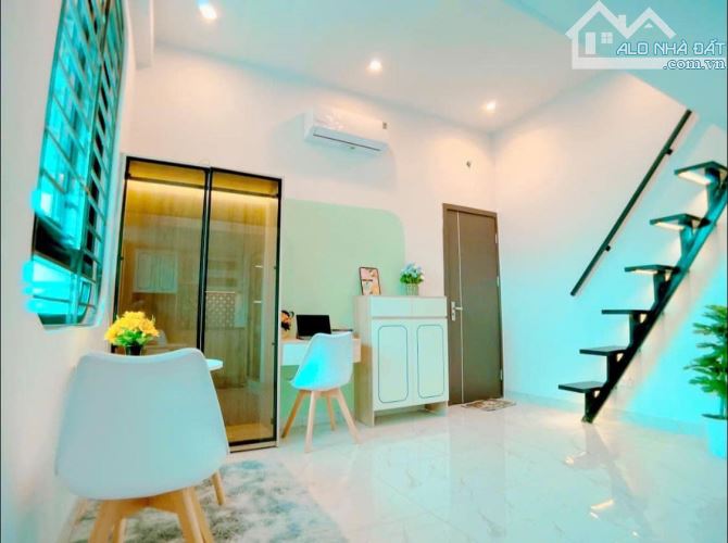 TÒA  CCMN CẦU GIẤY - 100M2 CĂN GÓC, 34 PHÒNG GIÁ 19.8 TỶ XÂY MỚI 8 TẦNG, RẤT GẦN PHỐ. - 6