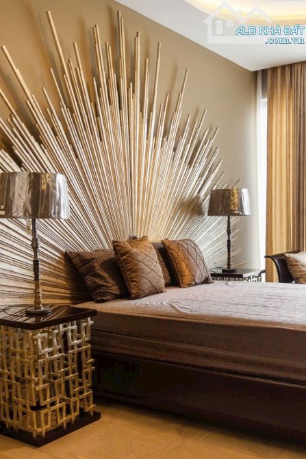 Bán nhà góc 2 mặt tiền đường Nguyễn Văn Cừ quận 1 - DT 5.5*15 - 6 tầng - giá 20 tỷ.
