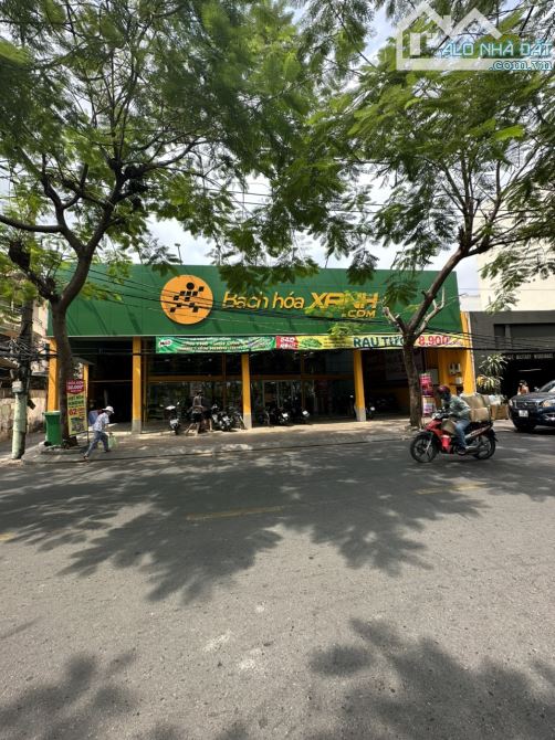 Bán khuôn Đất lớn xây chung cư MT Huỳnh Thiện Lộc - 65x42m = 2.663m2 đất ở. Giá 160 tỷ TL