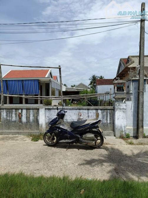 ĐẤT VÂN THÊ THƯỢNG, SÁT NGAY TRƯỜNG TIỂU HỌC VÂN THÊ, GIÁ RẺ NHẤT VÙNG