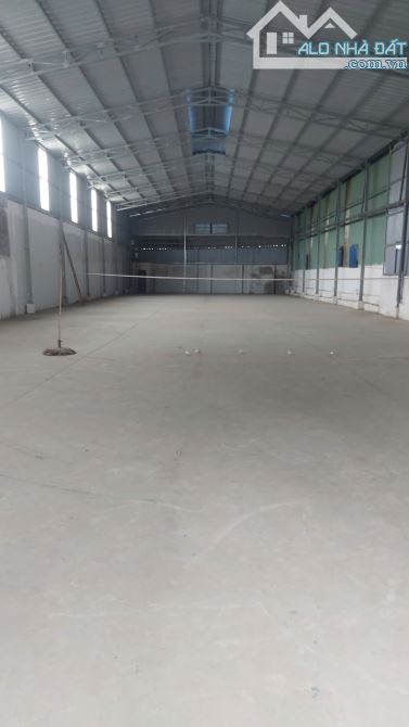 Cho thuê kho xưởng 950m2 có pccc vách tường ở phường Tân Phước Khánh, Tân Uyên, Bình Dương