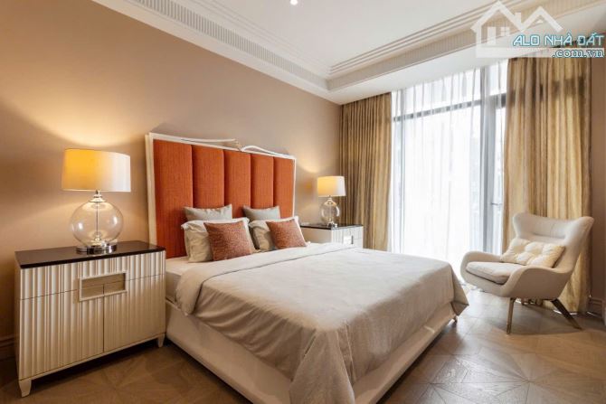 Bán nhà góc 2 mặt tiền đường Nguyễn Văn Cừ quận 1 - DT 5.5*15 - 6 tầng - giá 20 tỷ. - 2