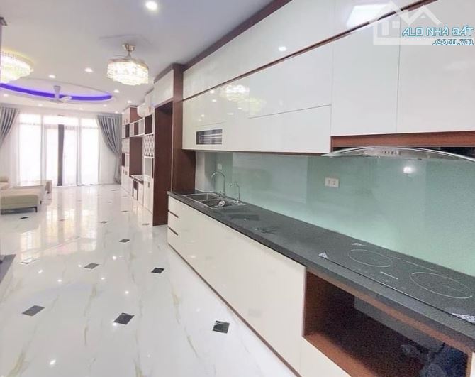 BÁN NHÀ CẦU ĐƠ 3 LÔ GÓC THOÁNG SÁNG NGẬP TRẦN 50m2, 5 Tầng, Ôtô, Kinh Doanh. 9 TỶ 9 - 2