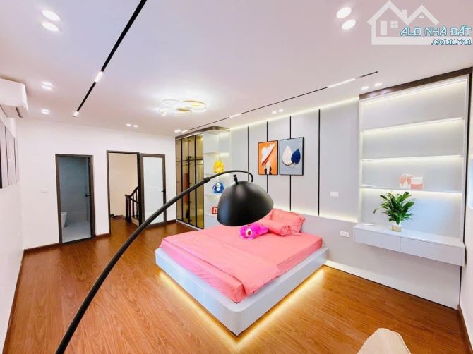 bán nhà Bạch Đằng 65m 4 tầng, ngõ nông, ô tô đỗ cửa kd, giá 10.2 tỷ - 2