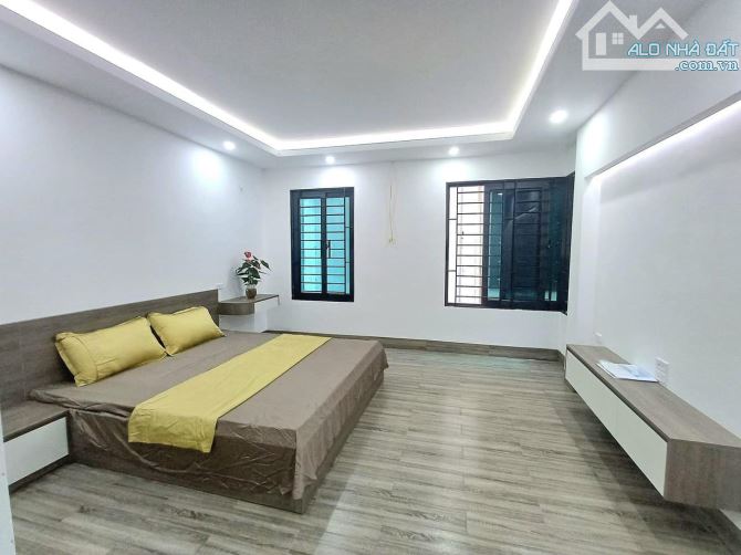 BÁN NHÀ NGÕ LAN BÁ ĐỐNG ĐA 40m2 4T Mt 4m GIÁ 5 TỶ NGÕ THÔNG 2 THOÁNG KINH DOANH. - 3