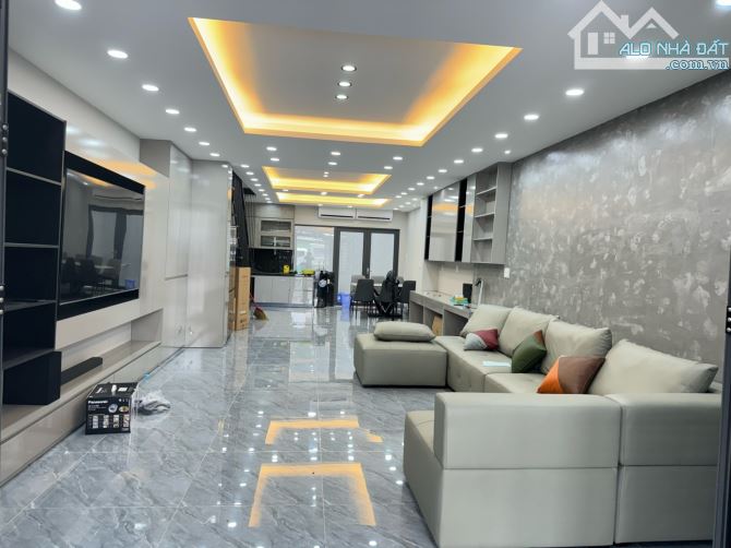 Gần chợ đầu mối Thủ Đức , Mặt Tiền KD Vip , TL43 , 263m2 , 2 tầng , hàng hiếm - 3