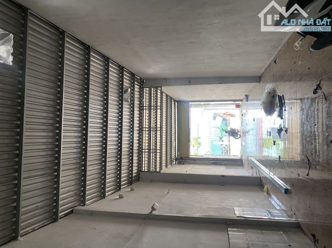 Cho thuê nhà 4x30m giá 7 triệu gần chợ Xuân thới Thượng - 3