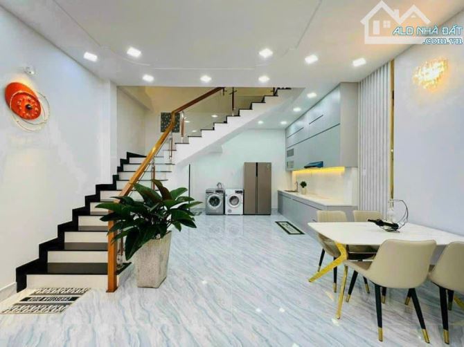 Chủ bán gấp nhà 64m2 đường Nguyễn Văn Quá, Đông Hưng Thuận, Q12. Giá 2 tỷ 050. - 3