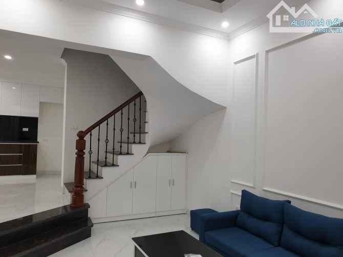 Siêu Ngon ! Thái Thịnh , Mới Đẹp 5 tạ đỗ cổng - 50m*4T ở được luôn - 3