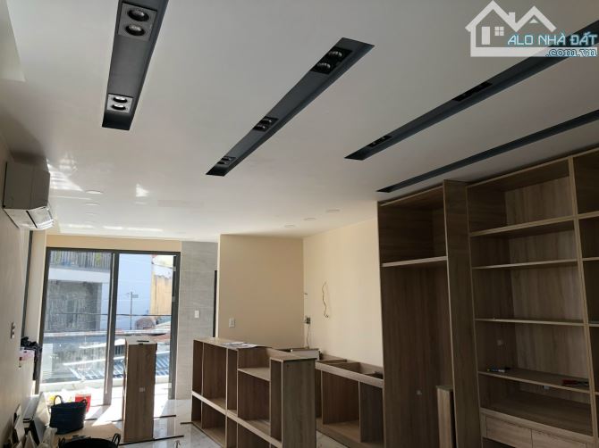 BÁN NHÀ HIẾM TRƯỜNG THỌ- TP THỦ ĐỨC - LÔ GÓC - 120M2, 4 TẦNG, VỪA Ở VỪA KINH DOANH ĐỈNH - 3