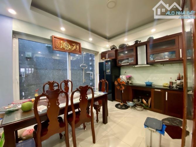 🏡❤NHÀ TÂN PHÚ - 70M2 - HẺM XE HƠI KẾ AEON TÂN PHÚ - 4 TẦNG BTCT - GIÁ 6.5 TỶ TL.❤🏡  👉DT - 4