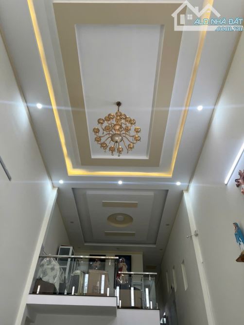 BÁN NHÀ MẶT TIỀN GẦN CHỢ PHÚ THỌ TRẢNG DÀI 140M2 CHỈ 3,98 TỶ - 4