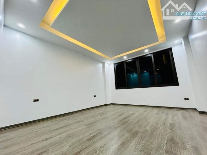 Bán nhà Hạ Yên Quyết 50m2-6 Tầng-MT 4M-Thang máy-10M ra ô tô tránh dừng đỗ-Giá 10.6 Tỷ - 7