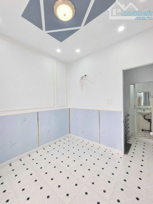 NHÀ 1 LẦU 2 PHÒNG NGỦ 2WC NGAY CẦU THAM LƯƠNG ĐI LÀM TRUNG TÂM THÀNH PHỐ - 9