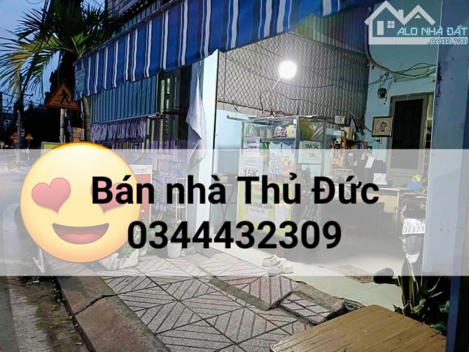 Bán nhà Thủ Đức, Mặt tiền đường, Xa lộ Hà Nội, Ngay Đại học Hutech, 176 m2, Ngang 12m