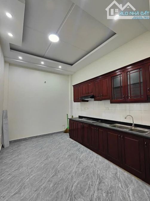 BÁN NHÀ HAI BÀ TRƯNG, DT 50 M x 5 TẦNG, MT 4M, NHỈNH 8 TỶ - 1