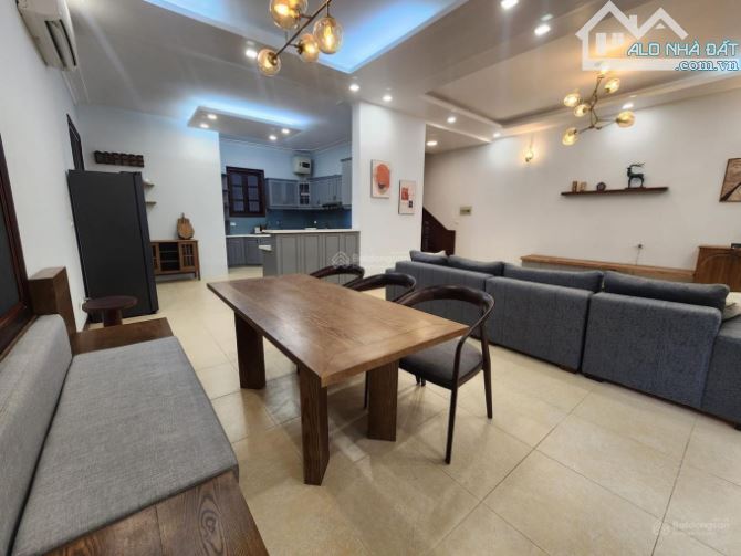 Bán nhà phân lô VIP Hoàng Cầu, phân lô, oto tránh chạy vòng quanh. Cách MP 10M. 50m2 x 6T. - 1
