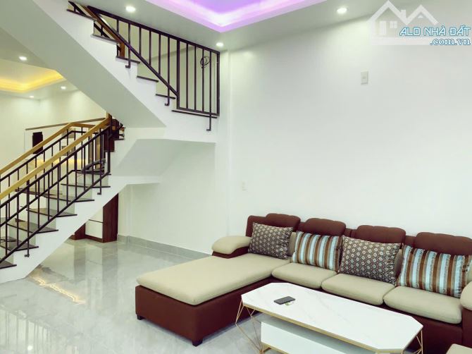 🏠 Chỉ 2,x Tỷ. Bán Nhà 2 Tầng Mặt Tiền Phạm Bá Nguyên, Cách Phạm Văn Đồng Vài Bước Chân - 1