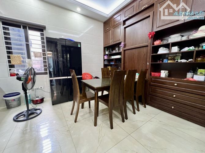 Ngay hồ Trí đức, Phú Mỹ- Lê Đức Thọ 50m2*5T*5m*8 tỷ ô tô đỗ, DÂN XÂY, TẦNG 2P, Ô CHỜ THANG - 1