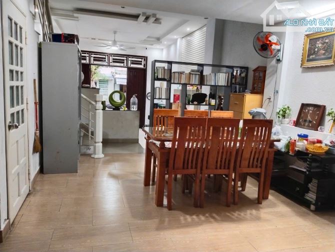 Bán nhà 2 tầng Nguyễn Duy Trinh 200m2, 2 tầng gần bãi tắm Tân Trà - 2