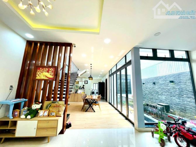 BÁN NHÀ LẠI THẾ ĐƯỜNG Ô TÔ TRÁNH NHAU DIỆN TÍCH 170M2 - 2