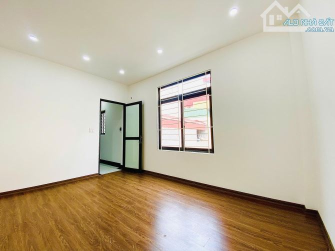 BÁN NHÀ HAI BÀ TRƯNG, DT 50 M x 5 TẦNG, MT 4M, NHỈNH 8 TỶ - 3